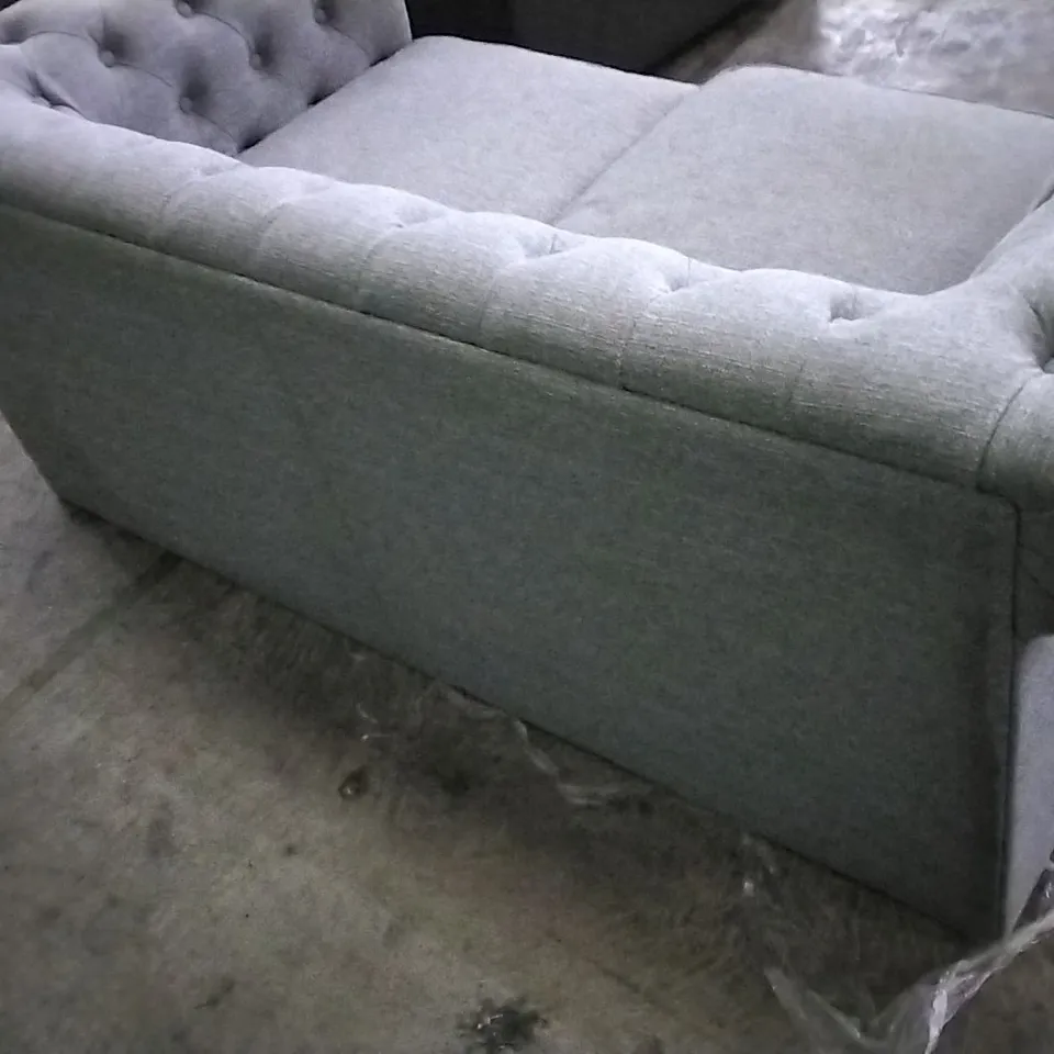 DESIGNER LIGHT GREY FABRIC CHESTERFIELD STYLE 2 SEATER SOFA