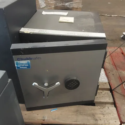 CHUBBSAFES HEAVY DUTY TIME LOCK SECURITY SAFE