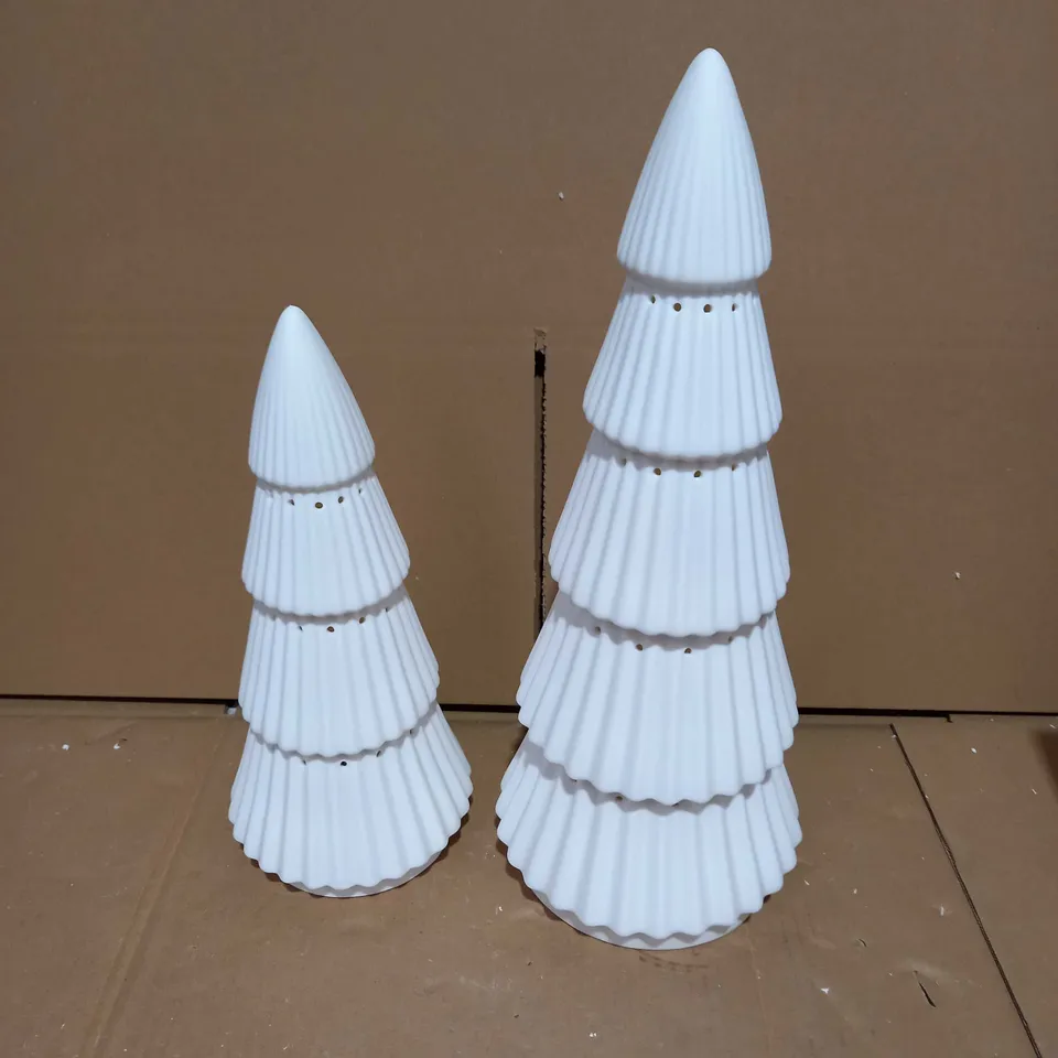 K BY KELLY HOPPEN SET OF 2 LARGE CERAMIC LIGHT UP ORNAMENTS