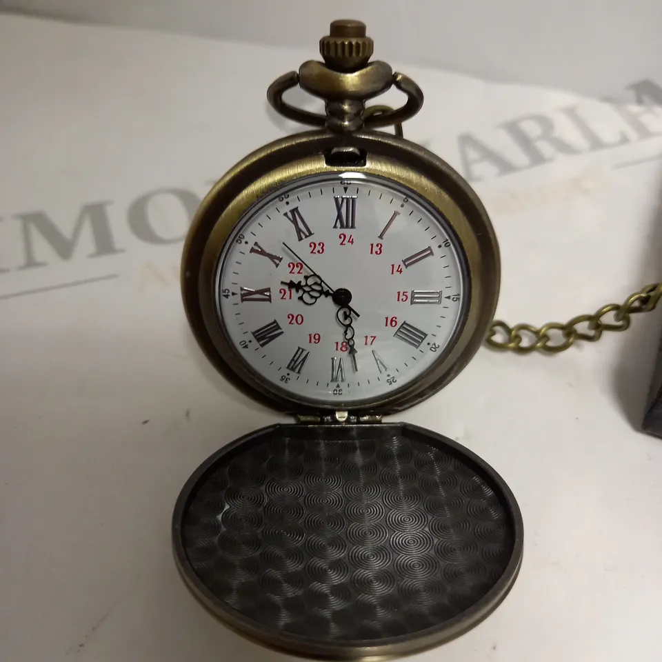 BOXED BRELSEN BRASS EFFECT POCKET WATCH 