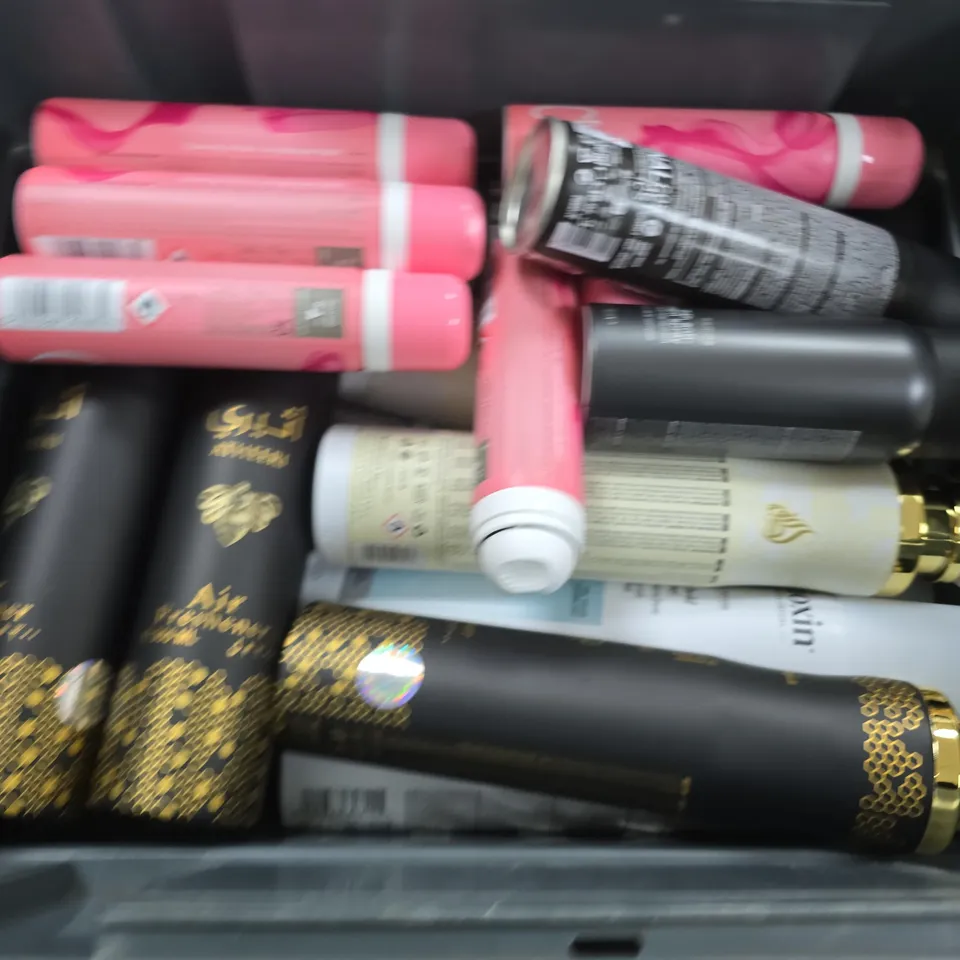 APPROXIMATELY 15 ASSORTED AEROSOLS TO INCLUDE RITUALS , NIOXIN AND AIR FRESHENERS