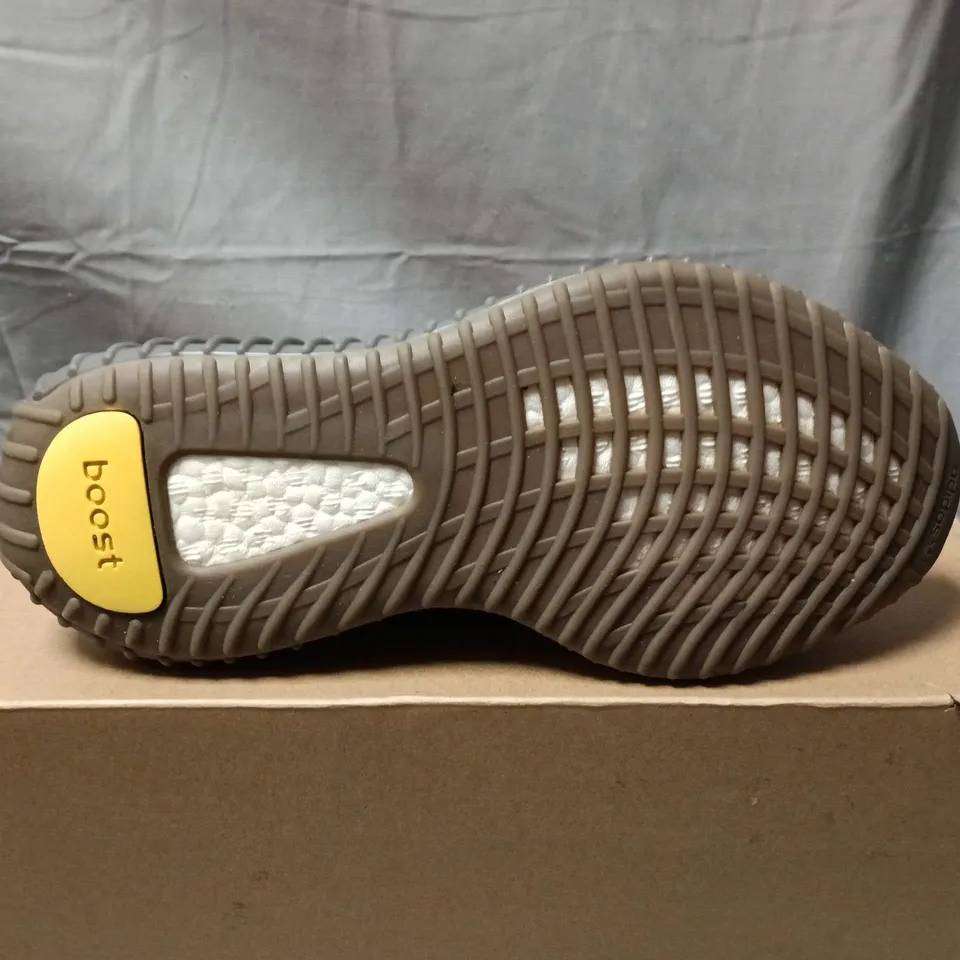 BOXED PAIR OF ADIDAS YEEZY BOOST 350 IN BLACK - UK 5