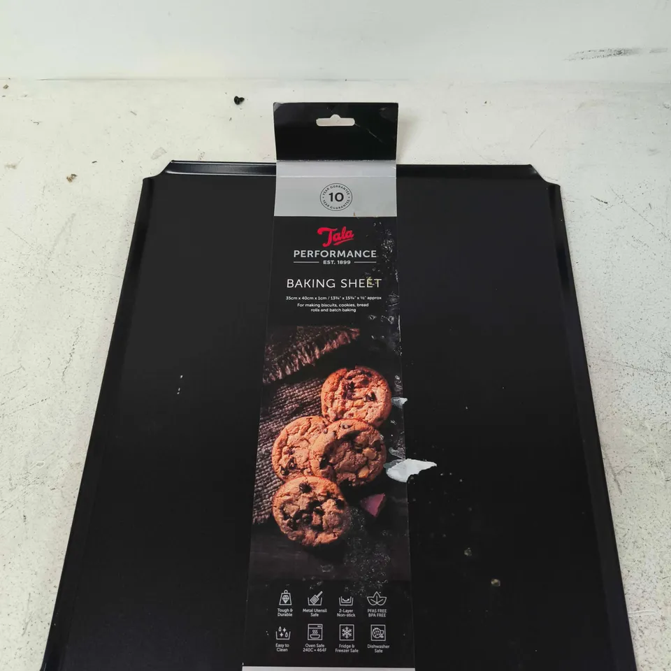 TALA PERFORMANCE BAKING SHEET – 35 CM X 40 CM X 1 CM