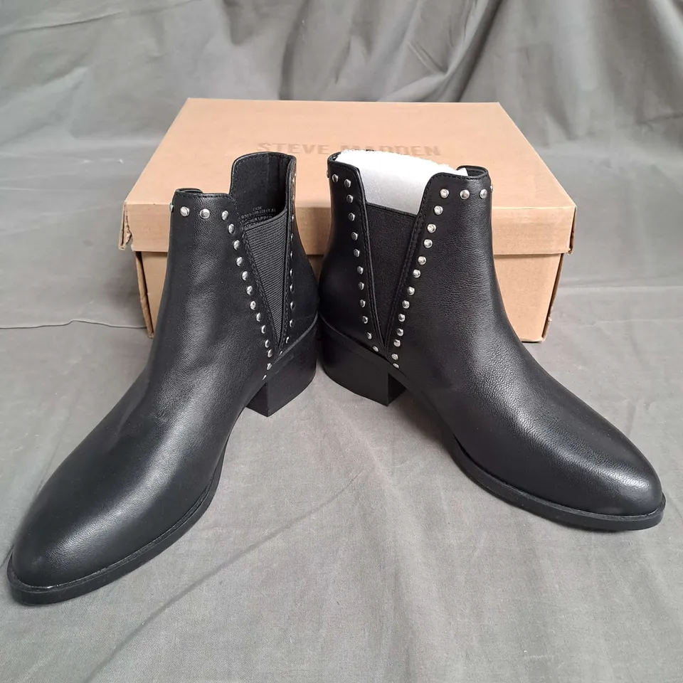 BOXED PAIR OF STEVE MADDEN STUD ANKLE BOOTS IN BLACK LEATHER SIZE EU 36