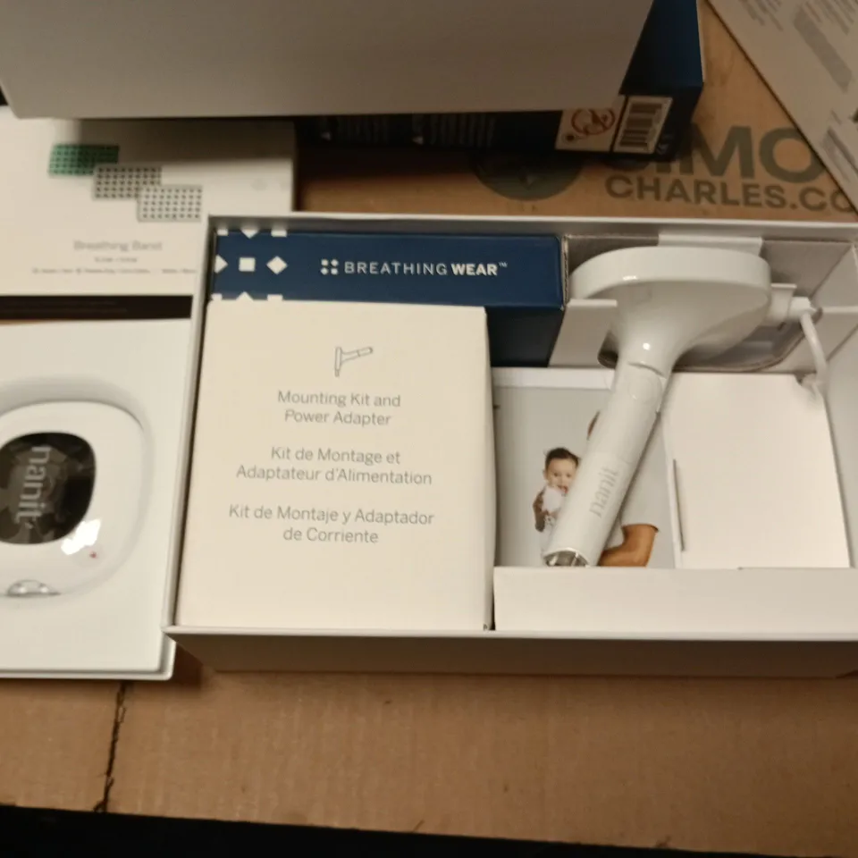 NANIT PRO BABY MONITOR SYSTEM BUNDLE – BOXED WITH BREATHING BAND & MOUNT KIT