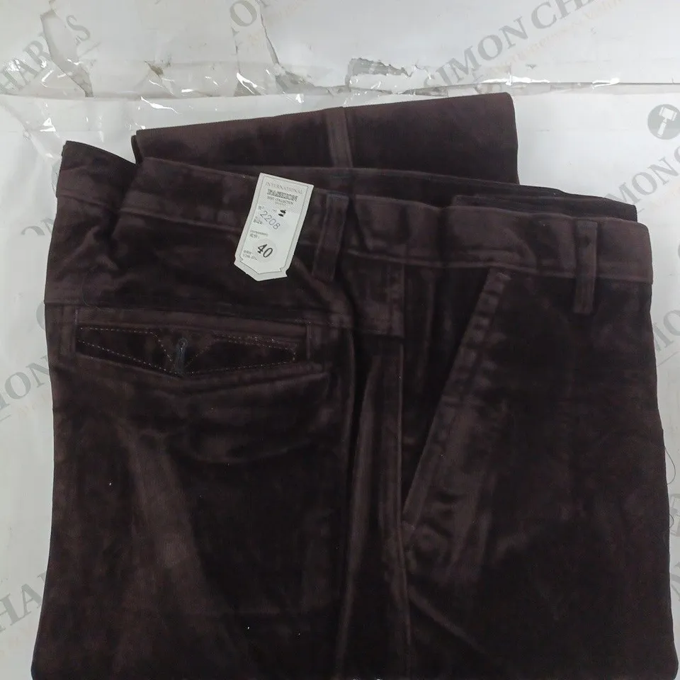 TG SRENS  SIZE40  IN BROWN 