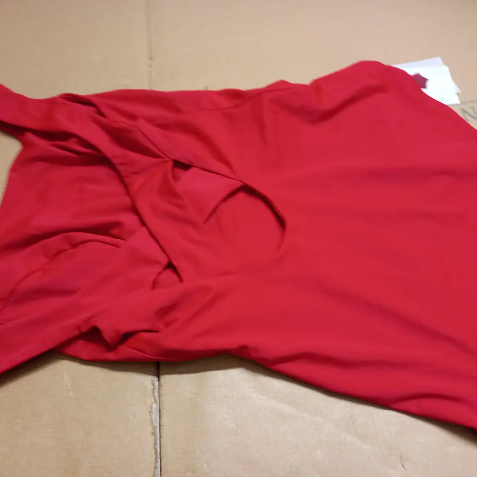 DEAKIN & BLUE RED SWM SUIT - 14 HENDRICKS