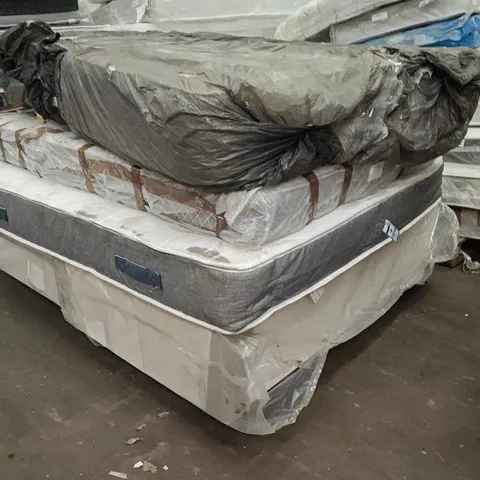 PALLET CONTAINING APPROXIMATELY 4 MATTRESSES SIZES VARY