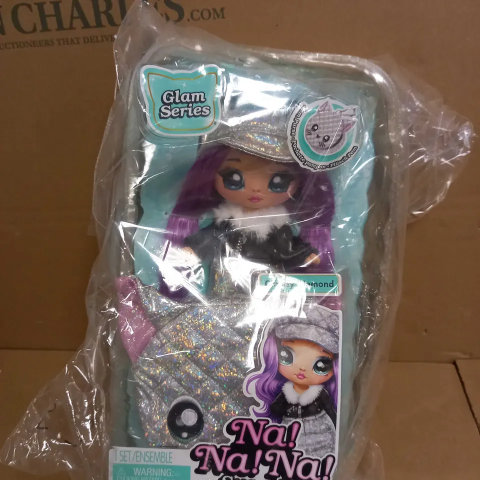 SURPRISE 2-IN-1 POM DOLL GLAM SERIES 1 - CHRISSY DIAMOND RRP £23.99