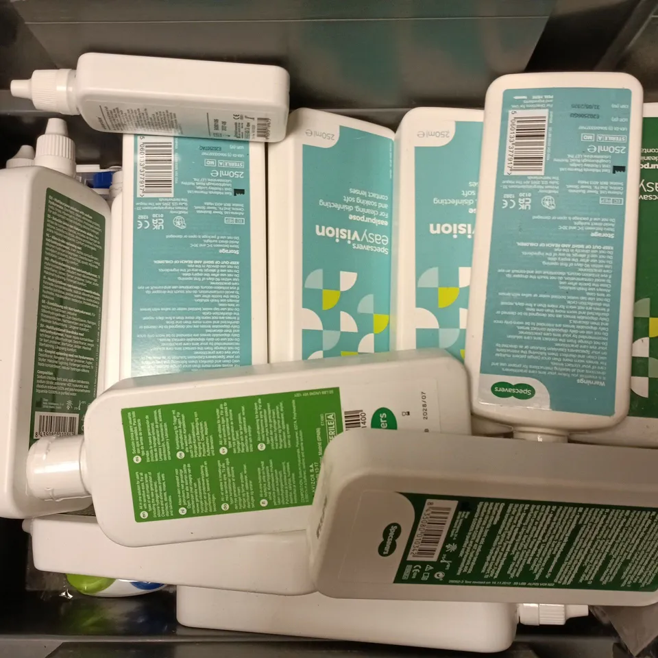 APPROXIMATELY 15 ASSORTED EYECARE & HEALTHCARE PRODUCTS TO INCLUDE RENU SENSITIVE EYES, EVERCLEAR REFRESH, SPECSAVERS EASYVISION, ETC - COLLECTION ONLY