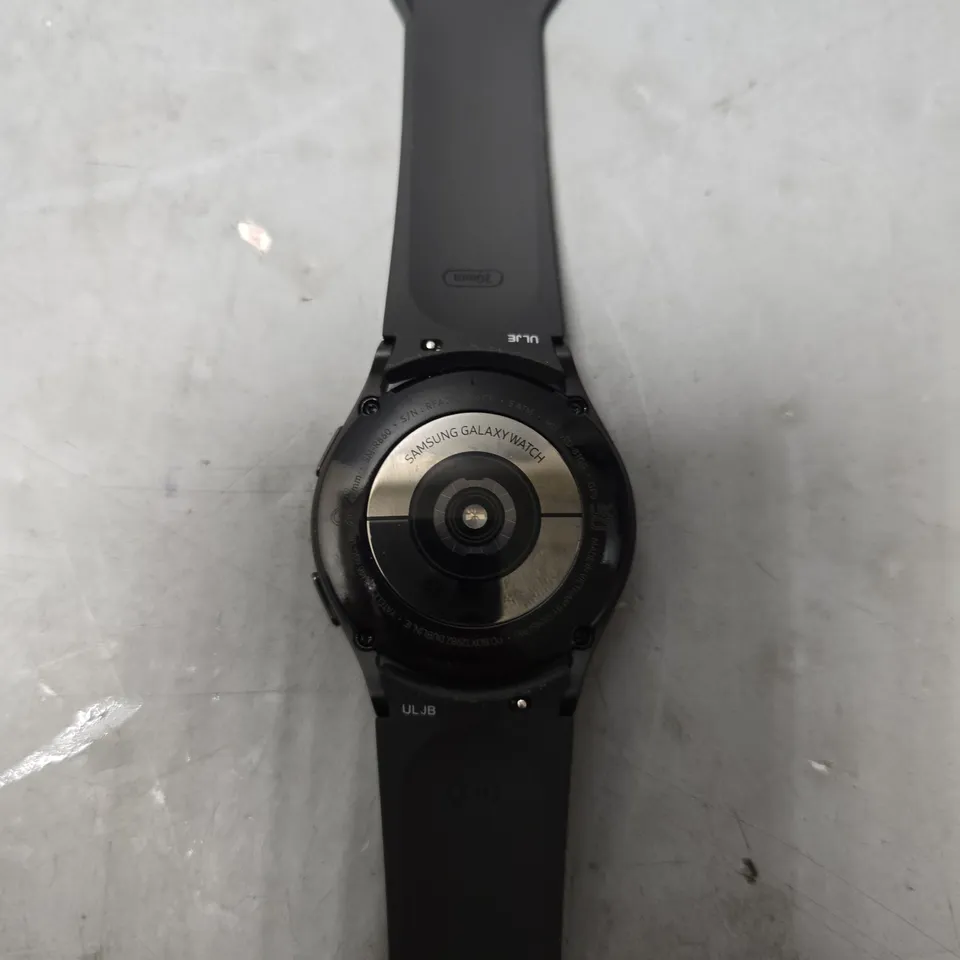 BOXED SAMSUNG GALAXY WATCH 4 