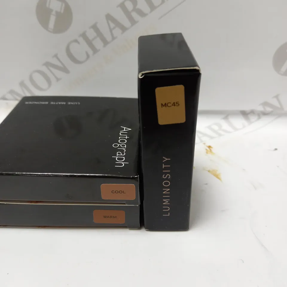 LOT OF 3 AUTOGRAPH MAKEUP PRODUCTS TO INCLUDE 2 X LUXE MATTE BRONZER (COOL & WARM) & 1 X LUMINOSITY RADIANT SKIN BRONZER - MC45 