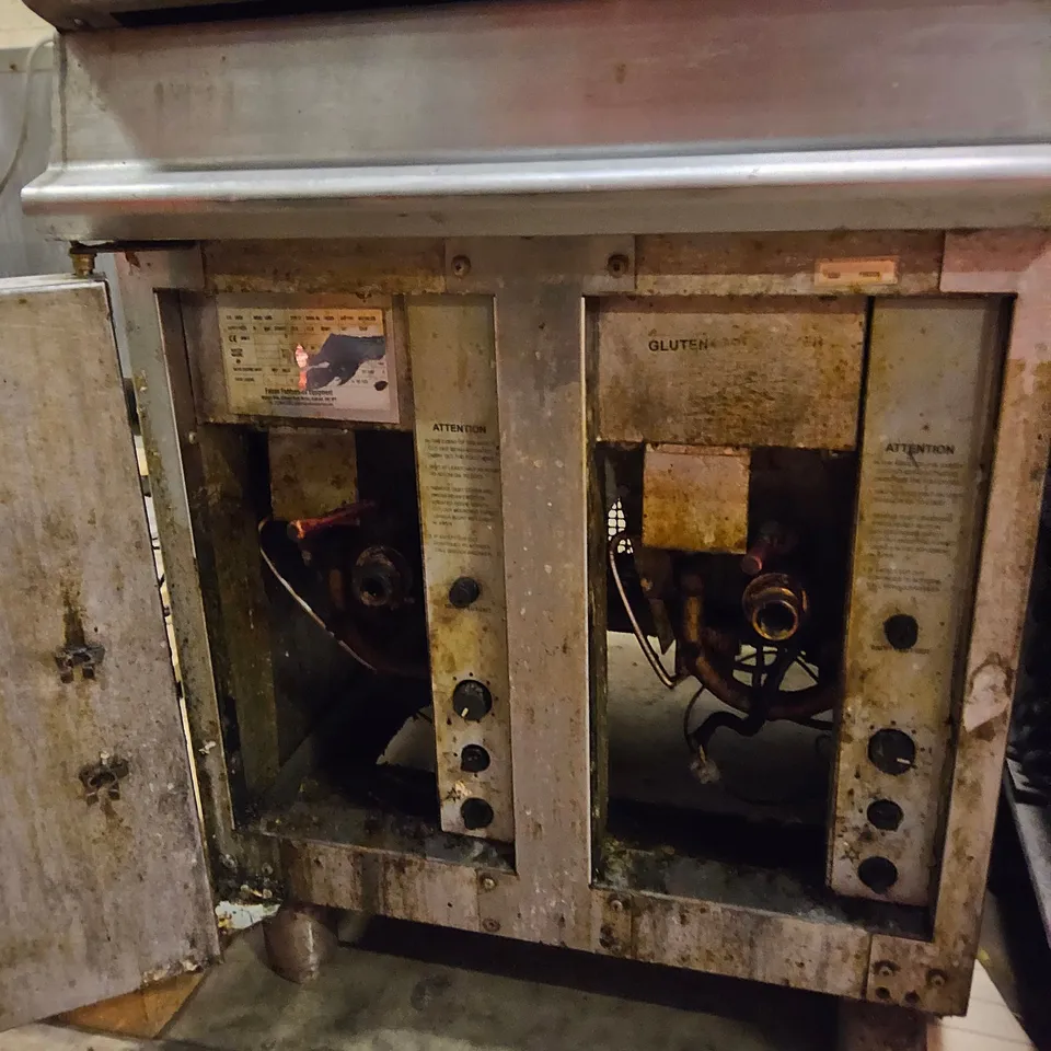 FALCON FREE STANDING GAS FIRED DOUBLE TANK DEEP FAT FRYER 