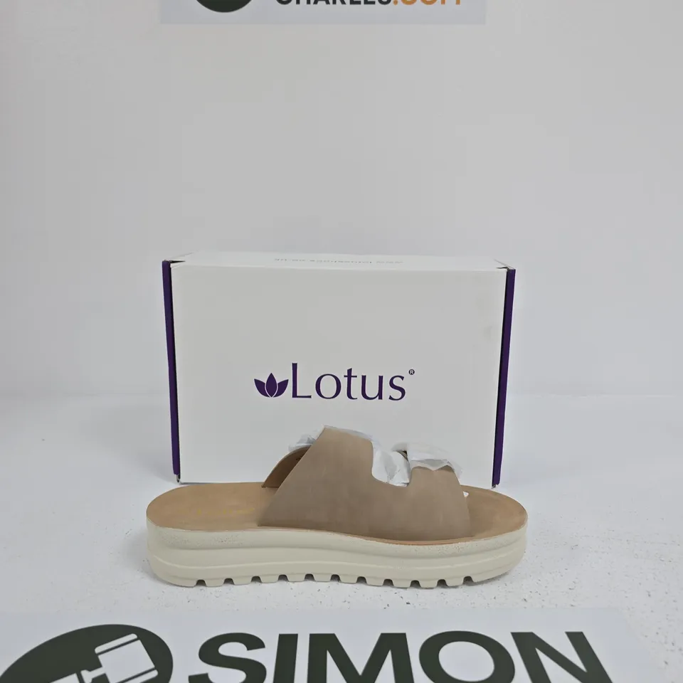 LOTUS WOMEN’S SANDALS – TAN STRAPS, CREAM SOLE SZIE EU 41