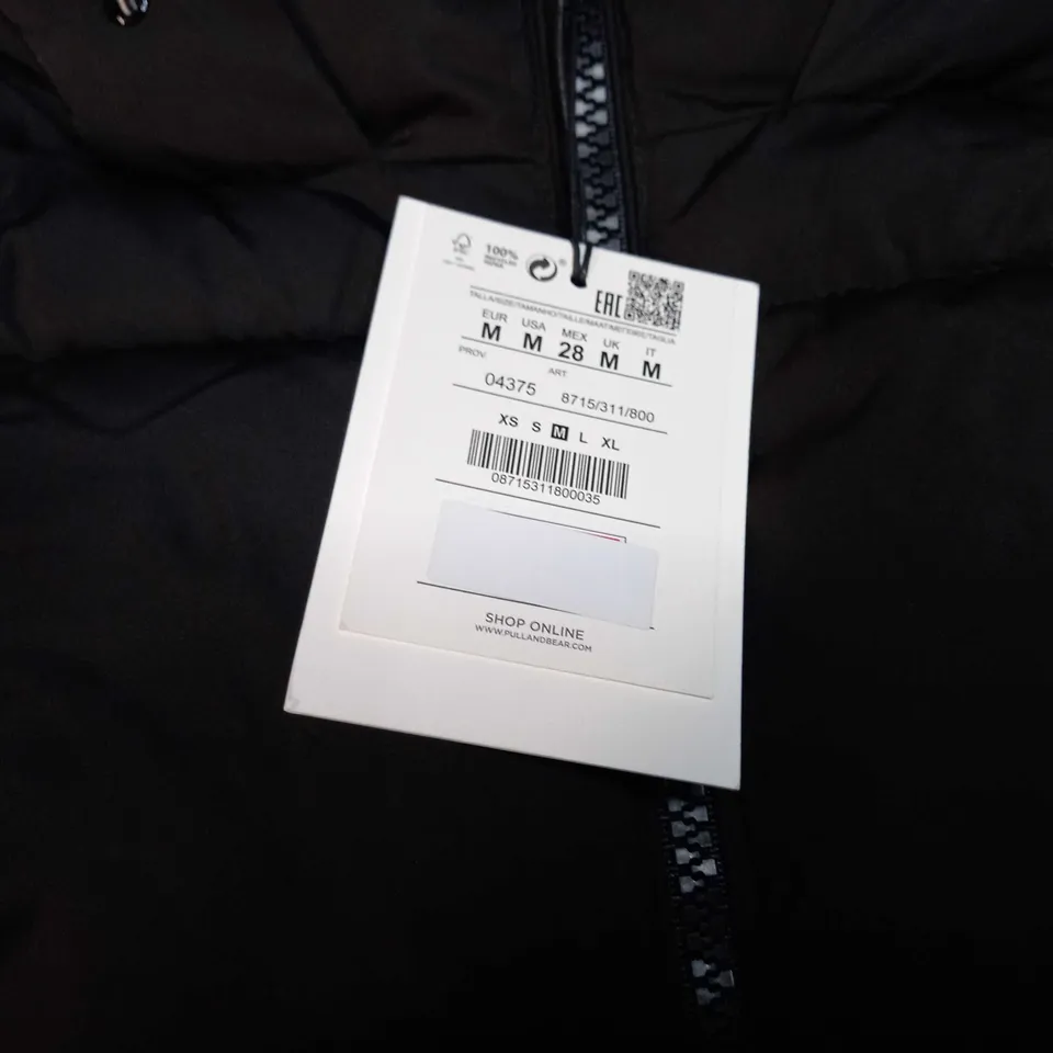 PULL&BEAR BLACK PADDED/HOODED WINTER JACKET - MEDIUM
