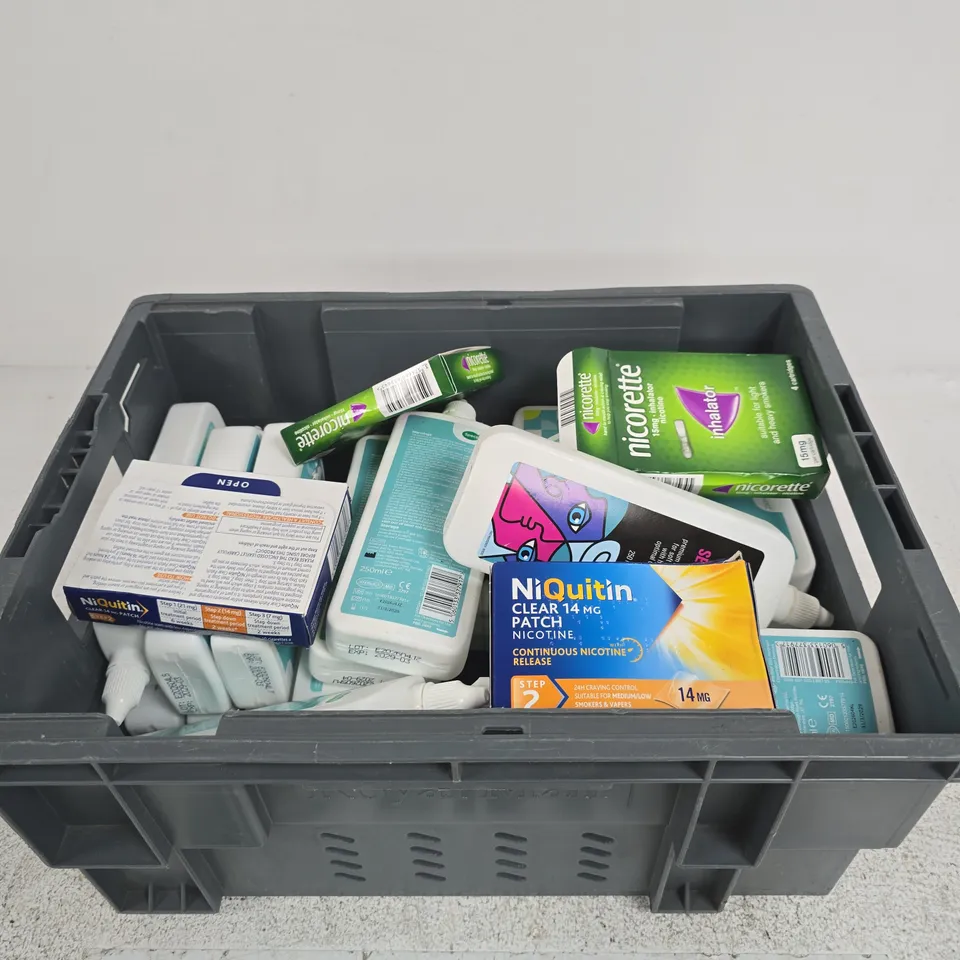 TOTE OF APPROXIMATELY 10 ASSORTED ITEMS INCLUDING SPECSAVERS EASY VISION OTE SENSATION AND NICORETTE INHALATOR
