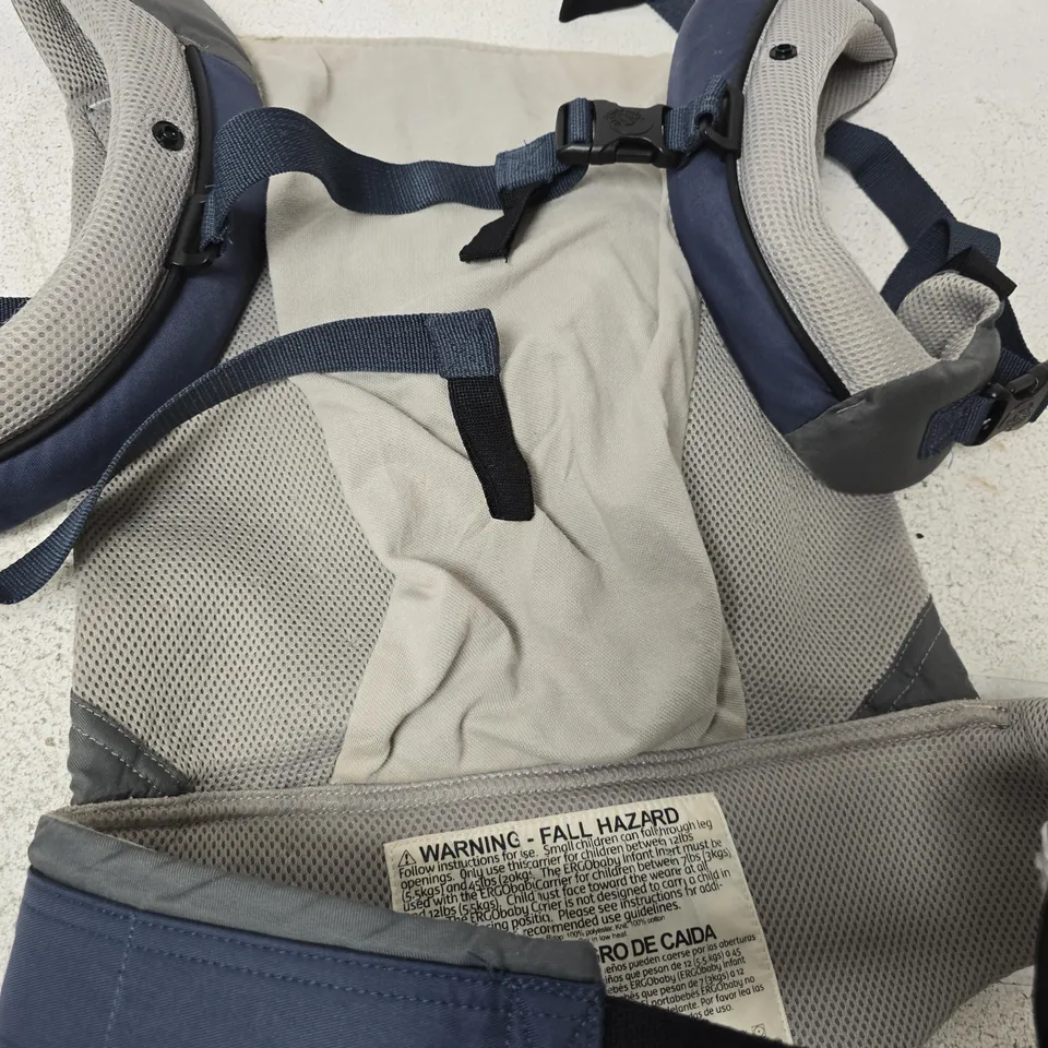 ERGO BABY CARRIER - GREY/NAVY