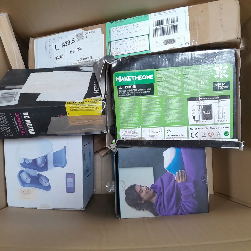 BOX OF ASSORTED ITEMS TO INCLUDE - XBOXONEX STAND - TOP TRUMPS - MASSAGER BELT / COLLECTION ONLY 