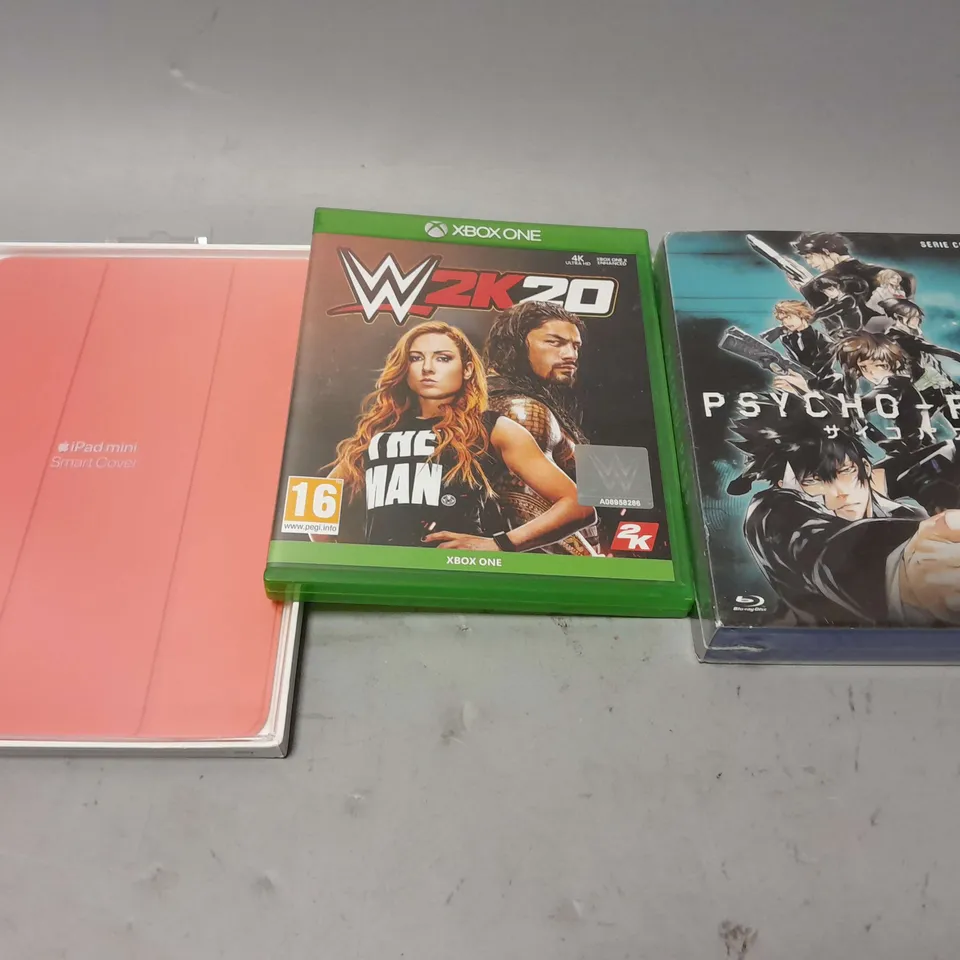 APPROXIMATELY 15 ASSORTED ELECTRICAL ITEMS TO INCLUDE WWE 2K20 (XBOX ONE), PSYCHO-PASS BLU-RAY, IPAD MINI SMART COVER, ETC