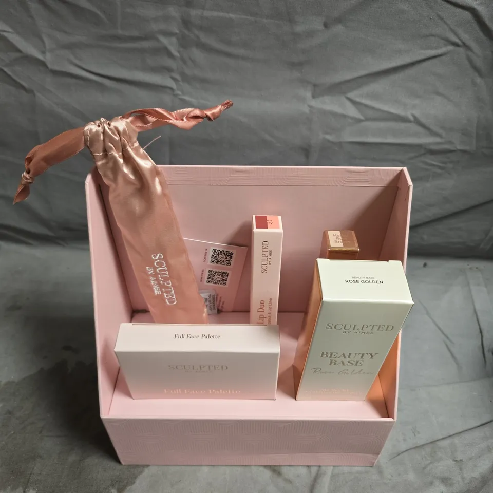 SCULPTED BY AIMEE THE COMPLETE ESSENTIALS GIFT SET 