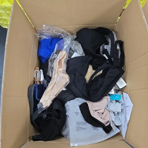 BOX OF APPROXIMATELY 25 ASSORTED ITEMS TO INCLUDE: TAMSY BLACK LEGGINGS