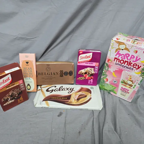 APPROXIMATELY 12 ASSORTED FOOD & DRINK ITEMS TO INCLUDE SLIMFAST MEAL BARS, HAPPY MONKEYS SMOOTHIES, GALAXY BAR, ETC - COLLECTION ONLY