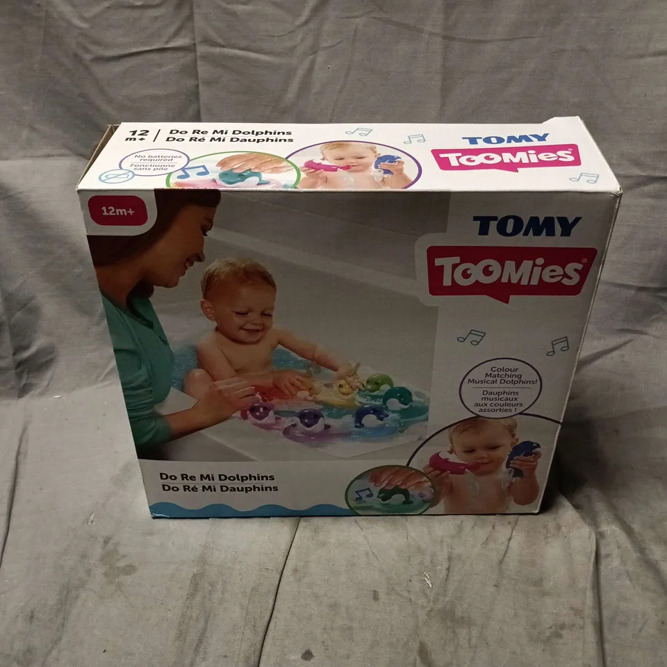 BOXED TOMY TOOMIES DO RE MI DOLPHINS