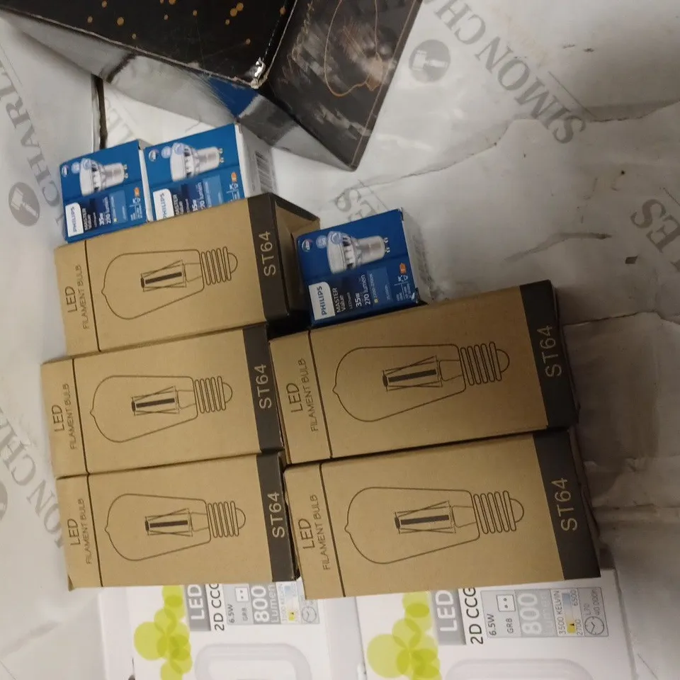 LOT OF 13 TO INCLUDE LED FILAMENT BULBS , ETC
