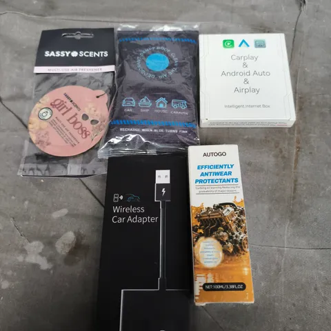 APPROXIMATELY 10 ASSORTED VEHICLE PARTS AND ACCESSORIES TO INCLUDE ANTIWEAR PROTECTANT, AIR FRESHENER, DEHUMIDIFIER ETC - COLLECTION ONLY