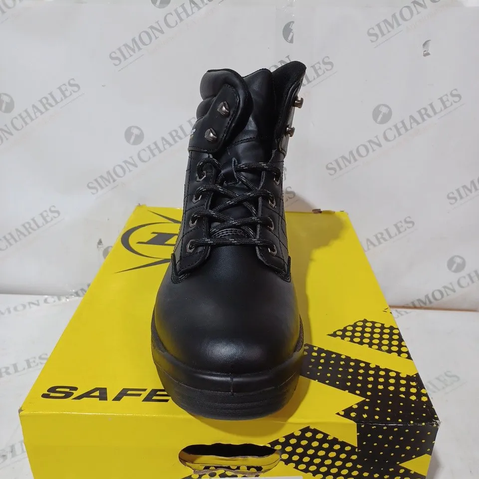 BOXED DUNLOP DAKOTA MENS SAFETY BOOTS - SIZE 10