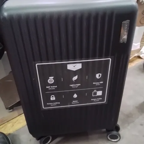 LUGG TRAVEL SUITCASE BLACK 