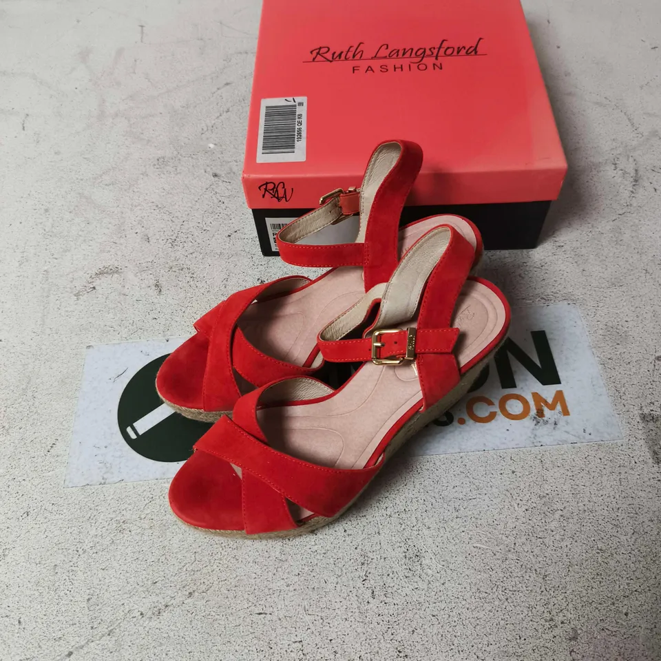 RUTH LANGSFORD FASHION RED WEDGE SANDALS UK 6 (EU 39)