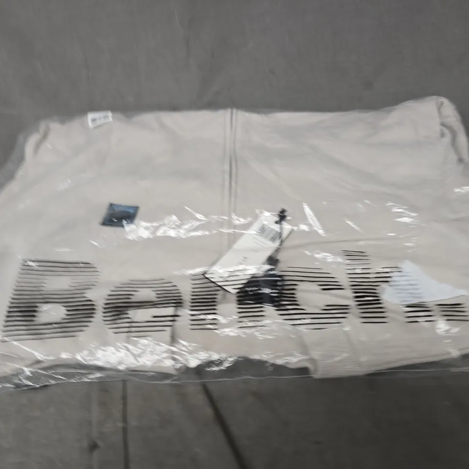 BAGGED BENCH HOODIE - SIZE XXL