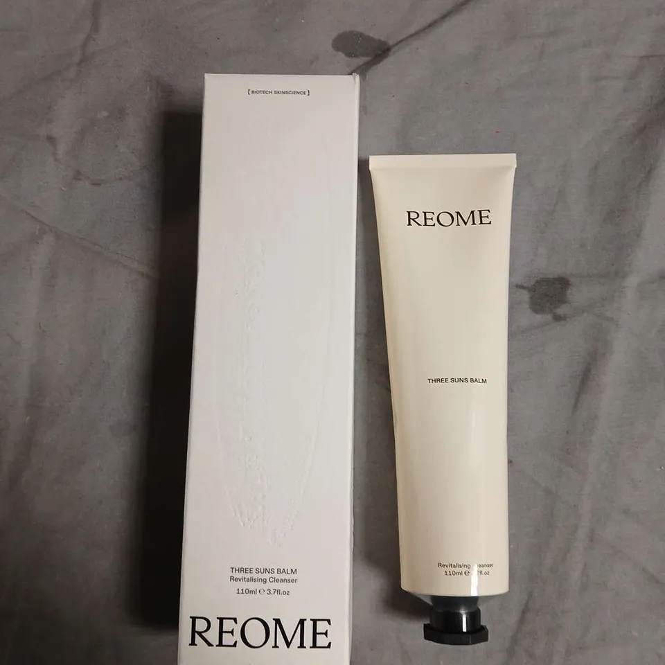 REOME THREE SUNS BALM REVITALISING CLEANSER - 110ML