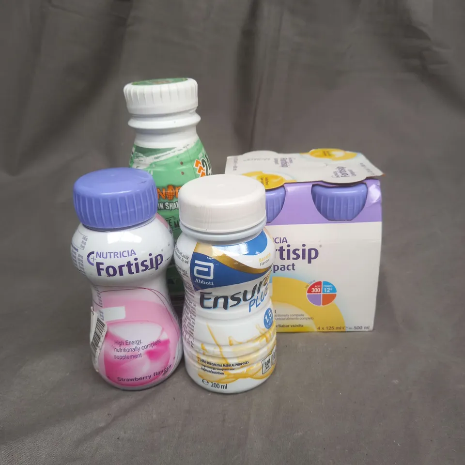 APPROXIMATELY 20 ASSORTED FOOD ITEMS TO INCLUDE GRENADE PROTEIN SHAKE - NUTRICIA FORTSIP DRINK IN VANILLA - ENSURE PLUS DRINK IN BANANA - ETC