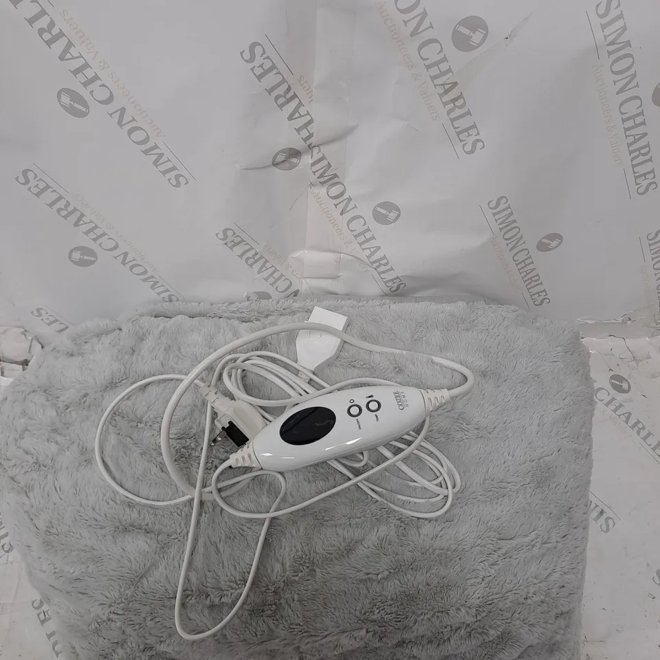 COZEE HOME VELVETSOFT HEATED THROW IN LIGHT GREY