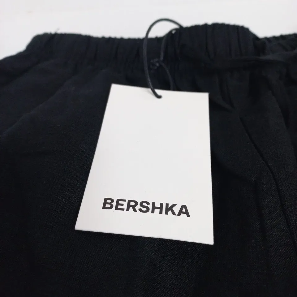 BERSHKA BLACK DRAWSTRING JOGGER TROUSERS – SIZE S (TAG ATTACHED)