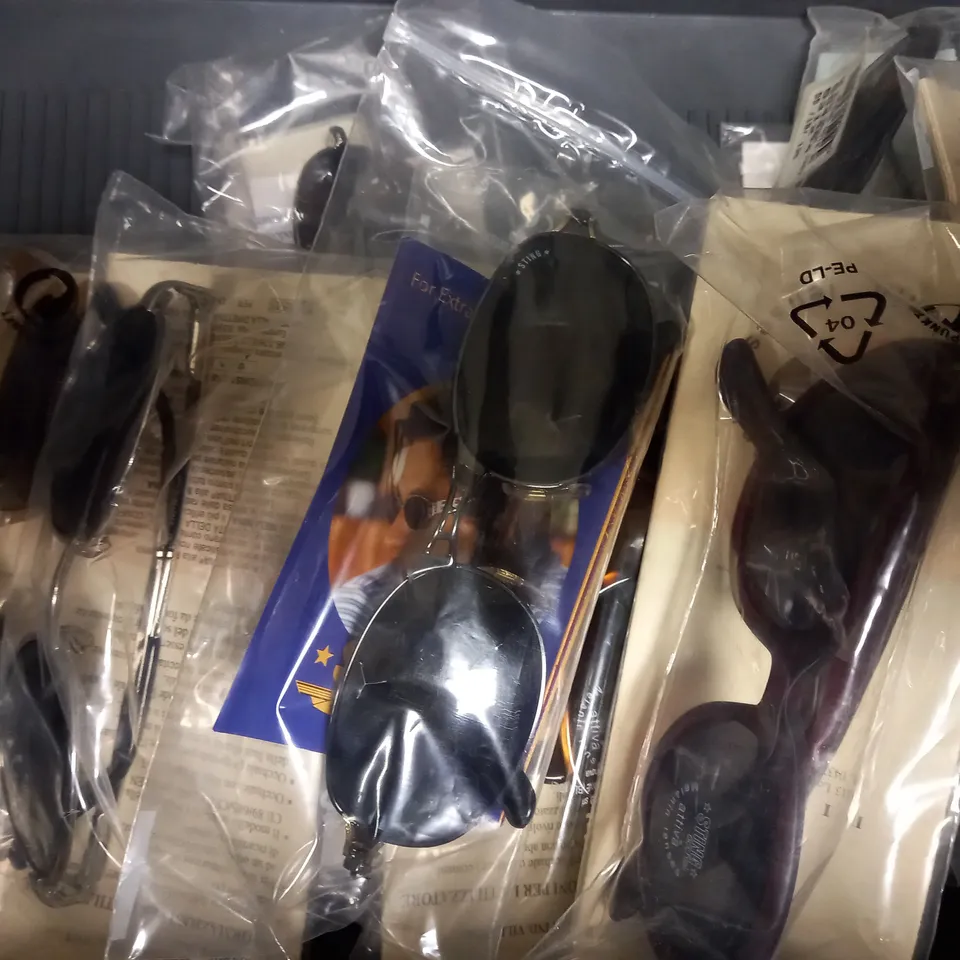 APPROXIMATELY 10 ASSORTED DE RIGO STING SUNGLASSES TO INCLUDE MODELS 4244, 4454, 4383, 6142 ETC. 