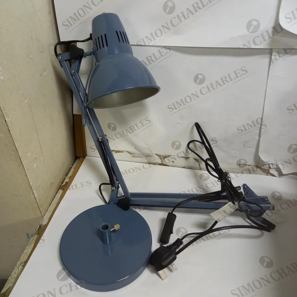 ELLIOT TASK LAMP WITH STEEL SHADE