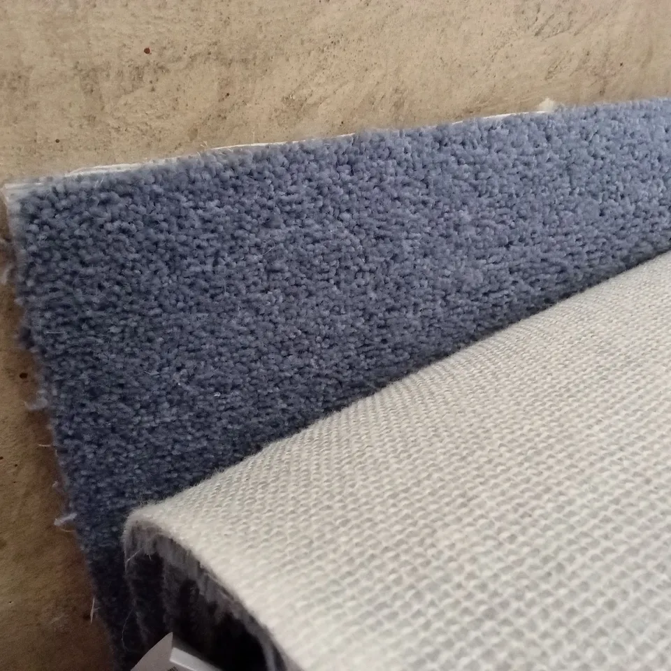ROLL OF QUALITY DIMENSIONS CARPET // APPROX SIZE: 5 x 30m