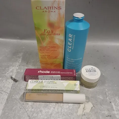 LOT OF APPROX 6 ASSORTED COSMETIC PRODUCTS TO INCLUDE - RHODE PEPTIDE LIP TINT - CLAIRINS UPLIFTING FRESH SHOWER GEL - ELEMIS PRO-COLLAGEN CLEANSING BALM - ETC