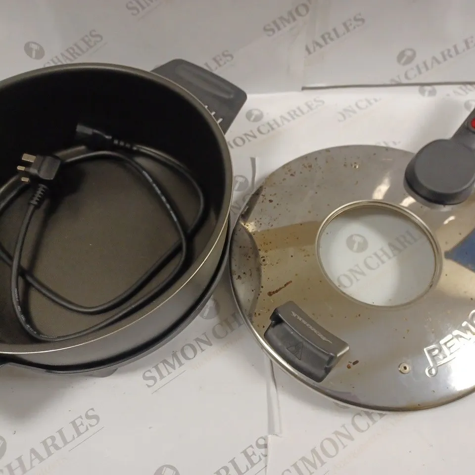 REMOSHKA PAN WITH HEATED LID