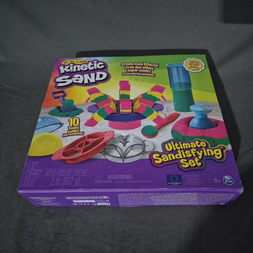 KINETIC SAND