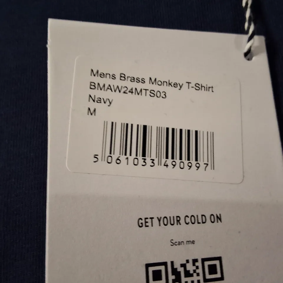 BOX CONTAINING APPROXIMATELY 7 BRASS MONKEY MEN'S NAVY T-SHIRT – SIZE M