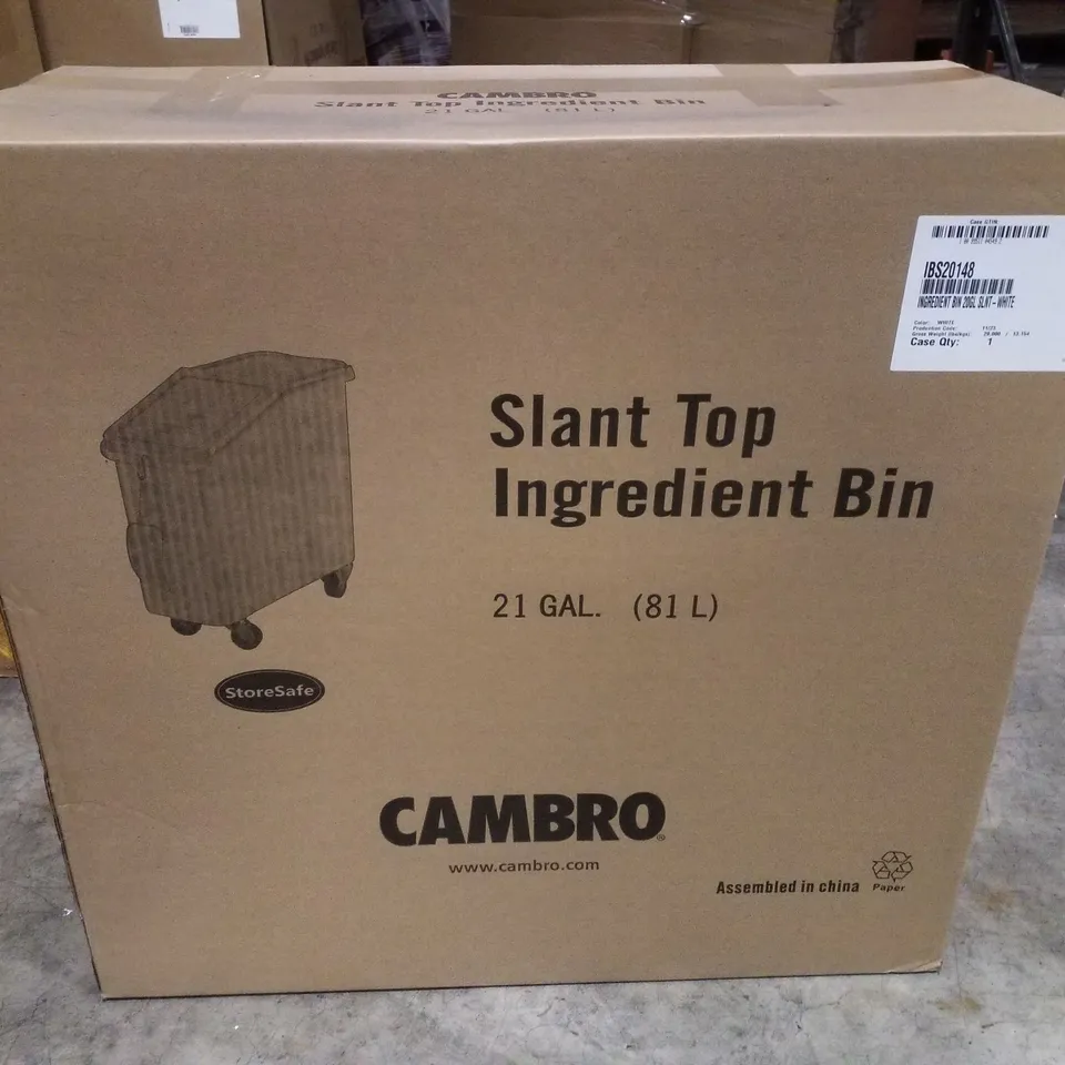 BRAND NEW CAMBRO SLANT TOP INGREDIENT BIN 81L - WHITE
