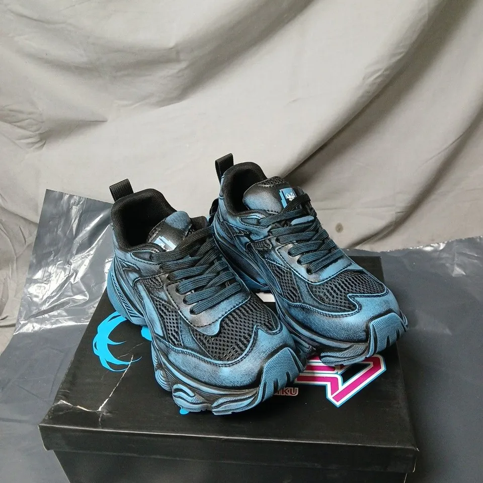 KOI HATSUNE MIKU MEGA CHUNKY TRAINER BLACK BOXED SIZE 5