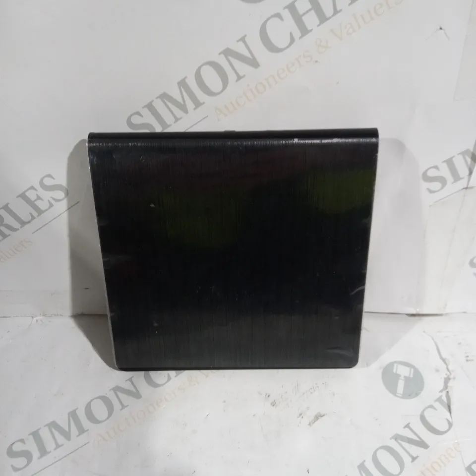 BOXED POP-UP MOBILE EXTERNAL TYPE A/C DRIVE 