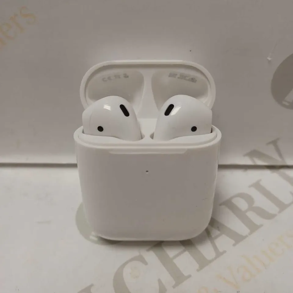 APPLE AIRPODS A1938