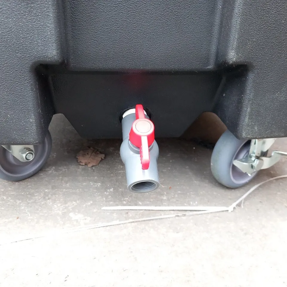 BOXED AMER BOX INSULATED ICE CADDY 110L VOLUME 