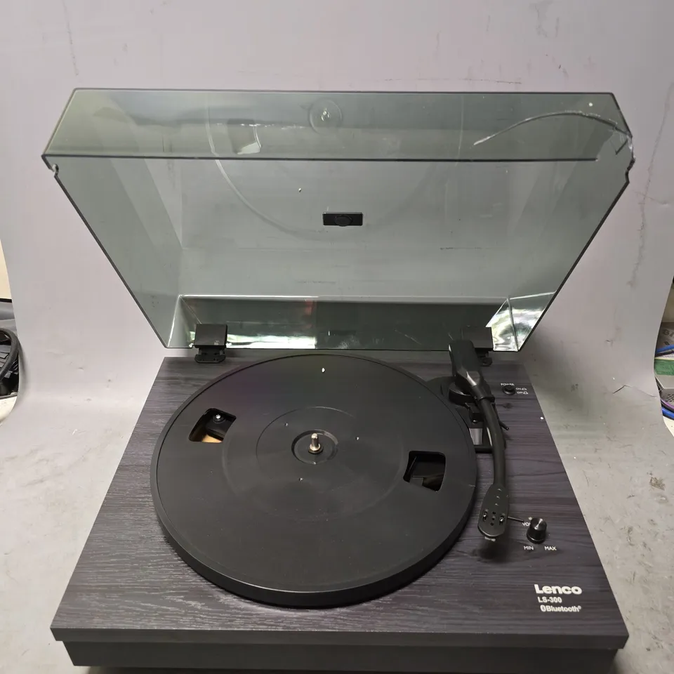 BOXED LENCO LS-300BK V2 TURNTABLE WITH BLUETOOTH 